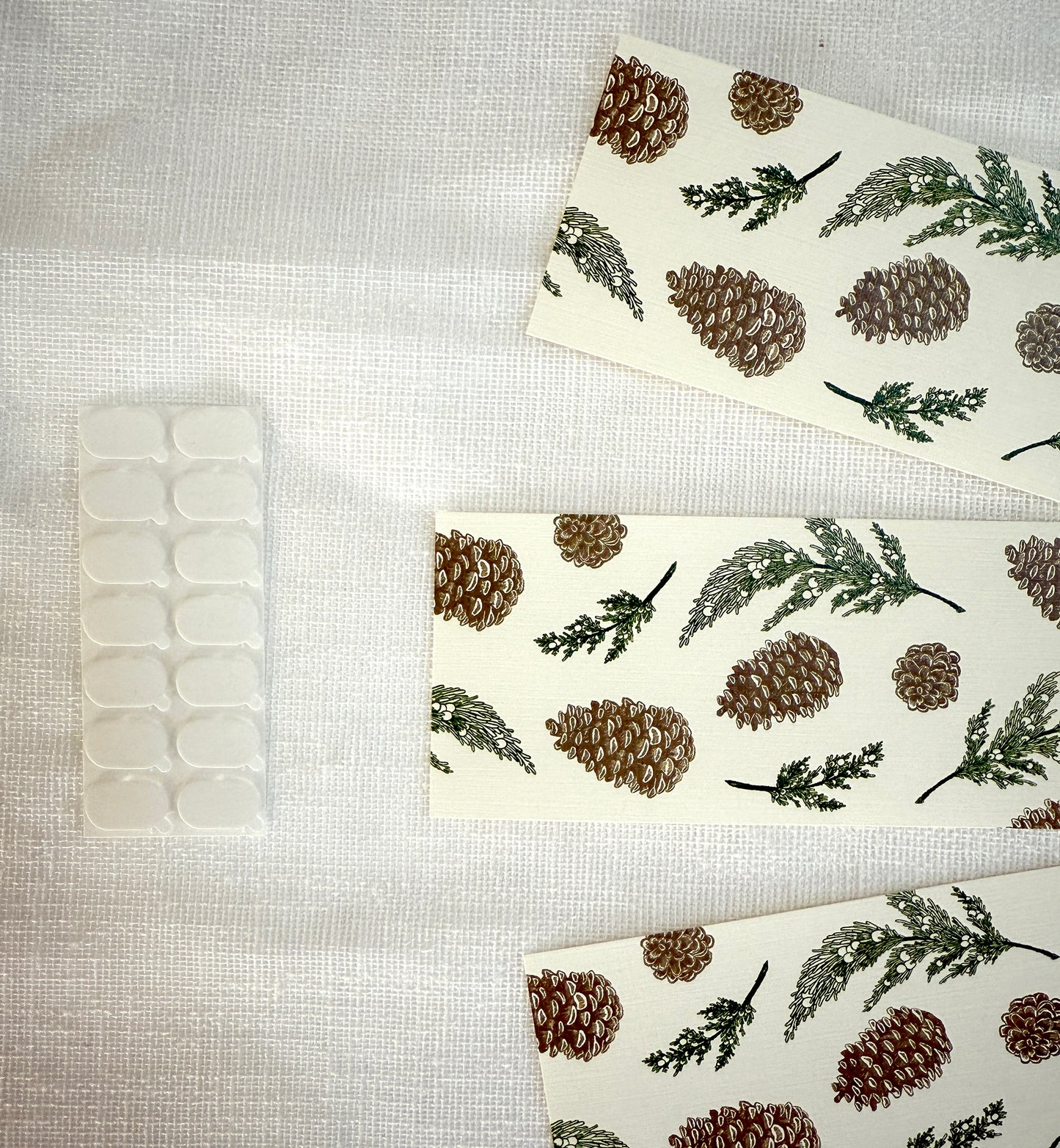 Pinecone & Juniper Napkin Bands (Set of 12)