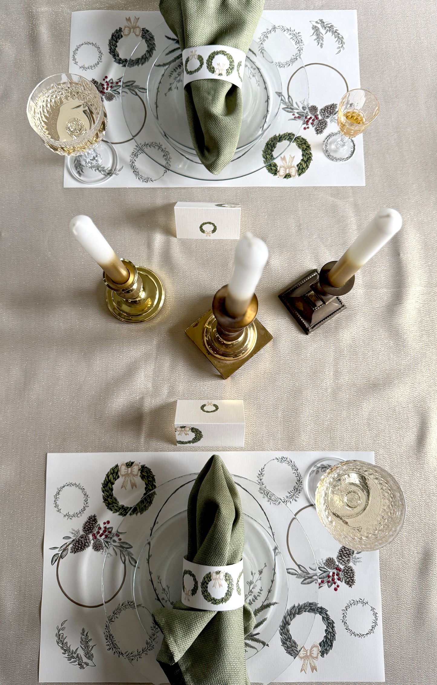 Wreath Place Cards- Double-sided Table Tents (Set of 12)